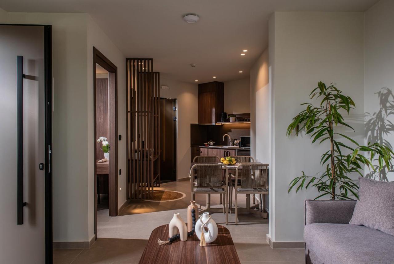 Everest Apartments And Suites Сталида Экстерьер фото