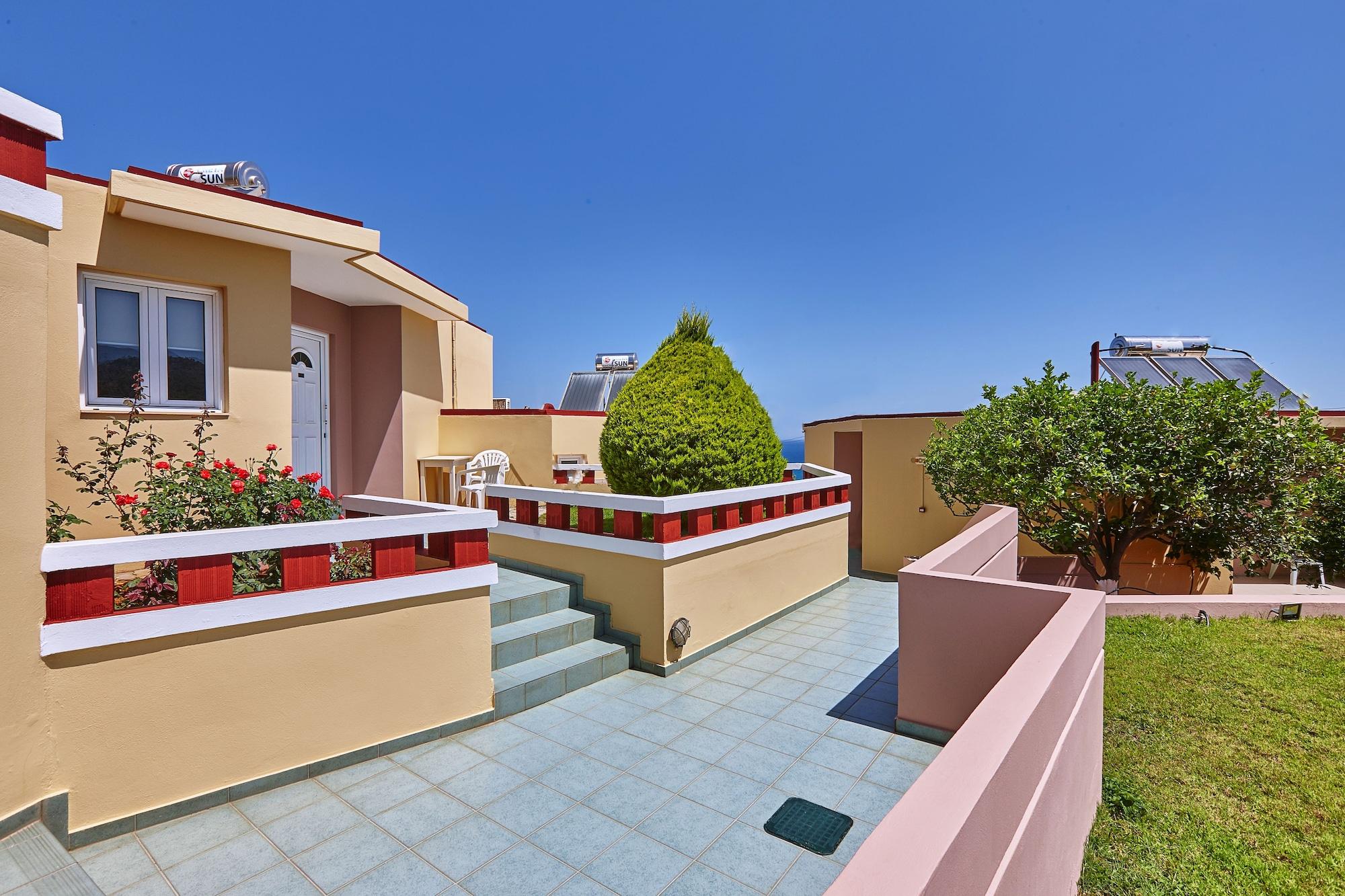 Everest Apartments And Suites Сталида Экстерьер фото