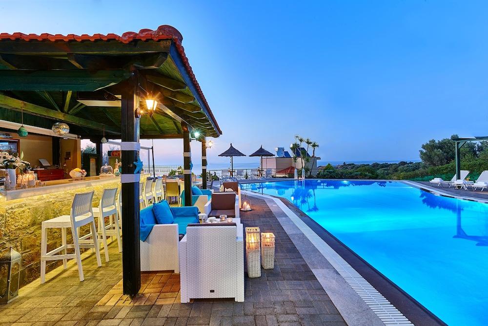 Everest Apartments And Suites Сталида Экстерьер фото