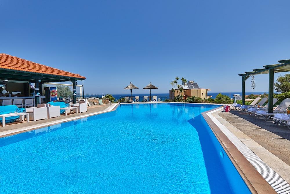 Everest Apartments And Suites Сталида Экстерьер фото
