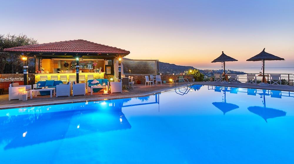 Everest Apartments And Suites Сталида Экстерьер фото