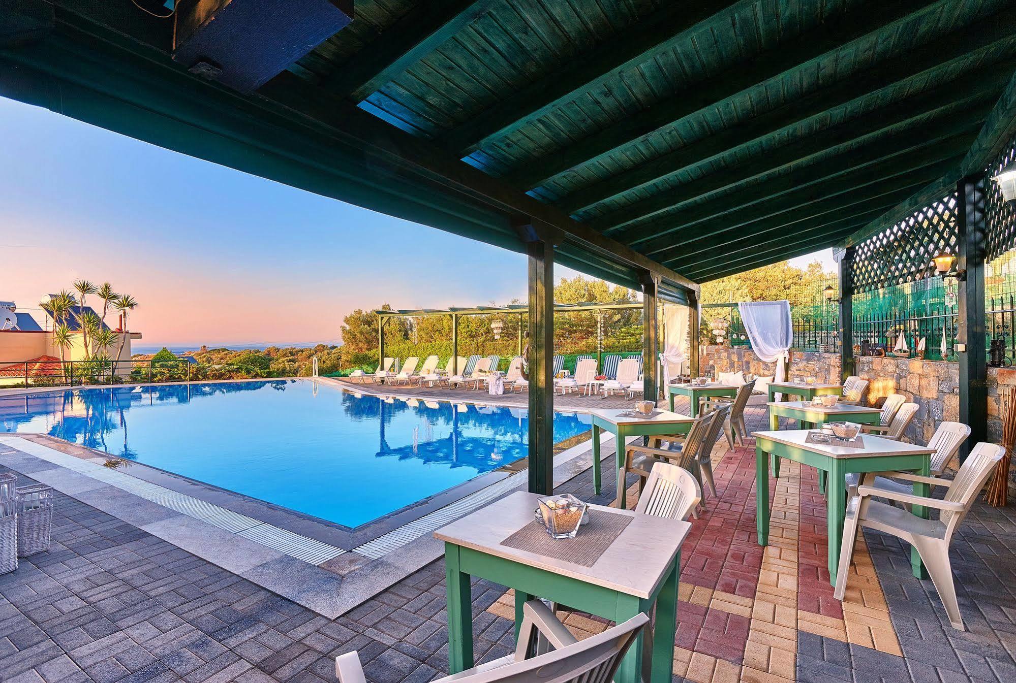 Everest Apartments And Suites Сталида Экстерьер фото